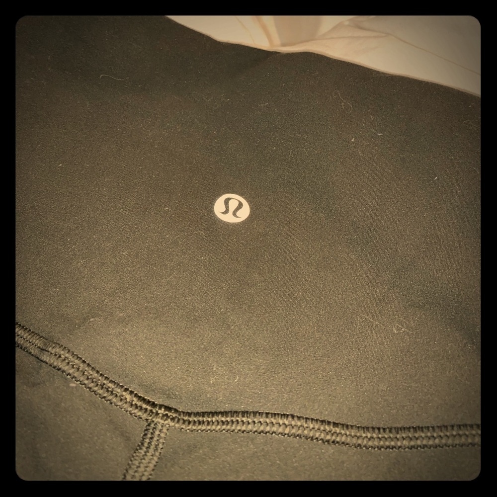 LULULEMON leggings!